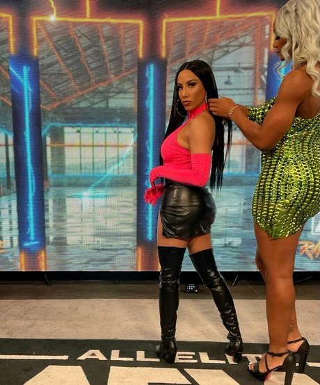 spreading onlyfans hot nude galleries