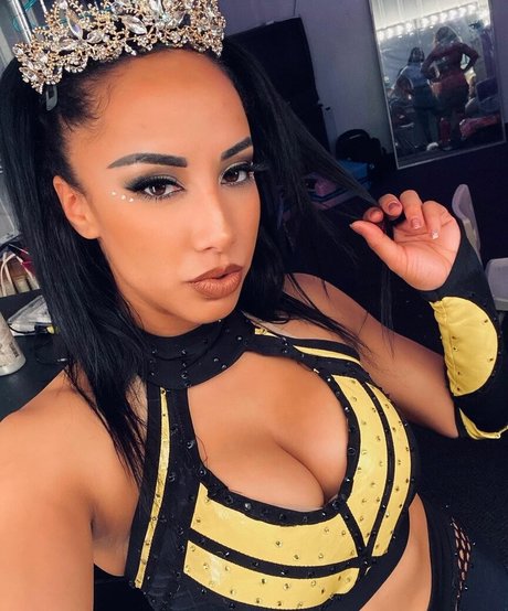 blonde muscle onlyfans beautiful naked photos