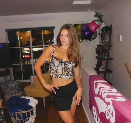 mature wife onlyfans sexy naked images