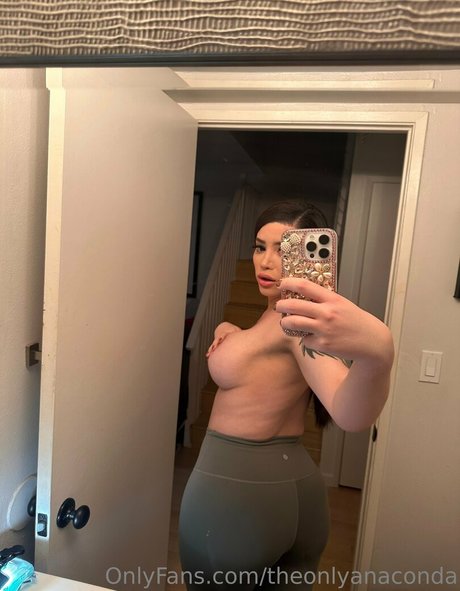 theonlyanaconda actress archive