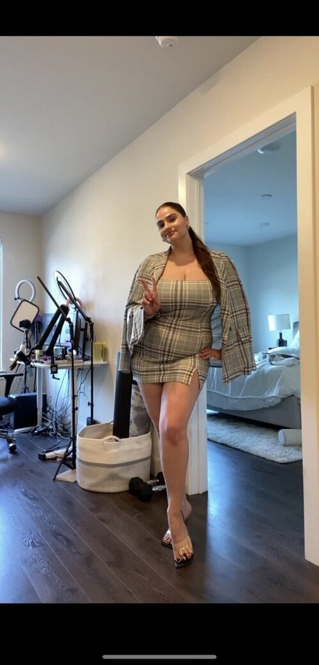 Elisabeth Marchini model porn pictures