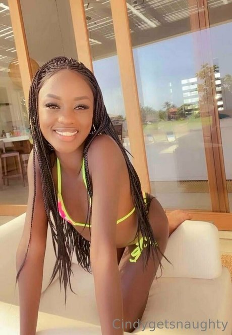cindygetsnaughty model hd pics