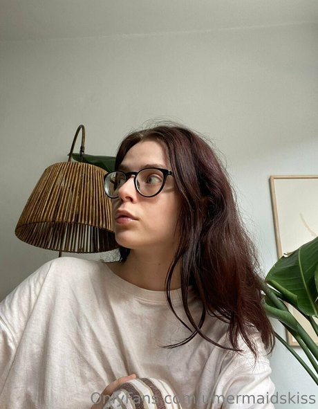 umermaidskiss pretty actress img