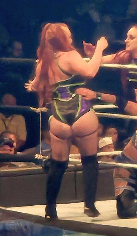 Isla Dawn model porn gallery