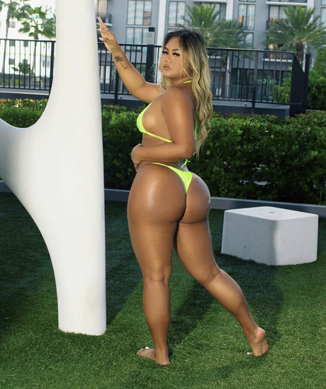 Tonti Thampitak xxx pornstar photos