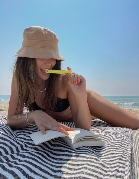 shemale fucks girl onlyfans free pictures