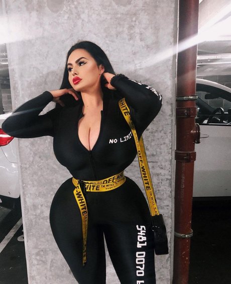 sxmonne high quality pornstar pictures