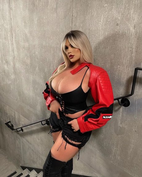 sxmonne model beautiful picture