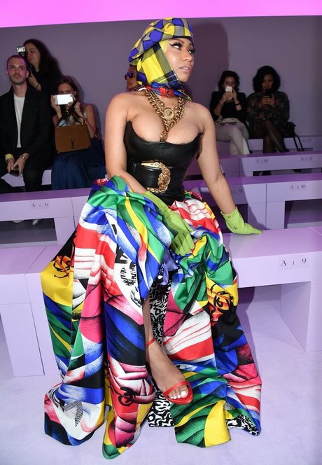 raven onlyfans adult pictures