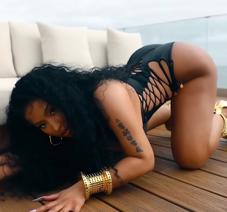 Nicki Minaj erotic pornstar images
