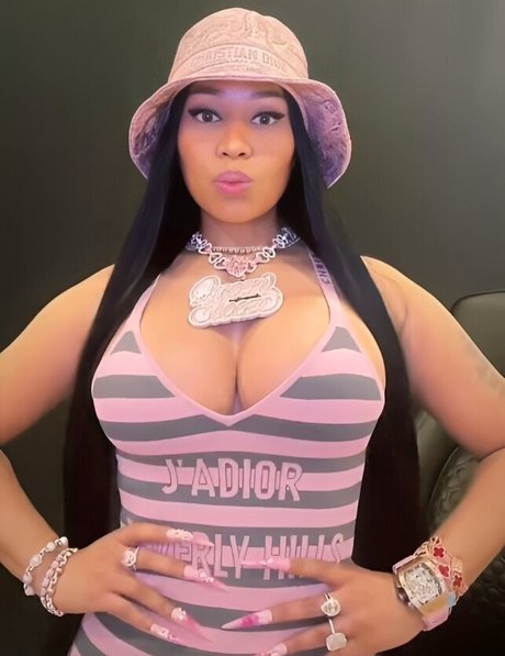 Nicki Minaj star best image