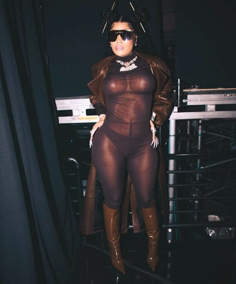 hung shemale onlyfans porno gallery