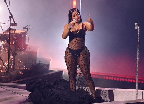 Nicki Minaj nude star images