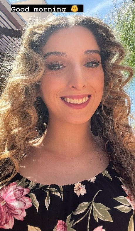 fansly onlyfans beautiful naked picture