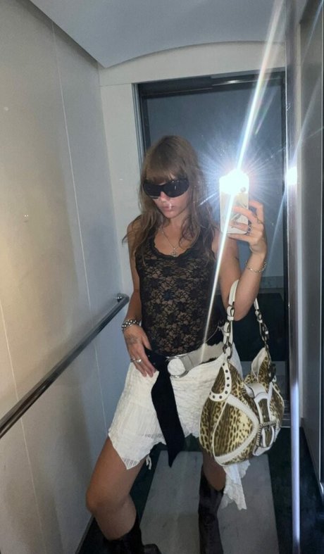 beauty girls onlyfans nude photo