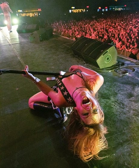 asian tranny onlyfans beautiful naked photos