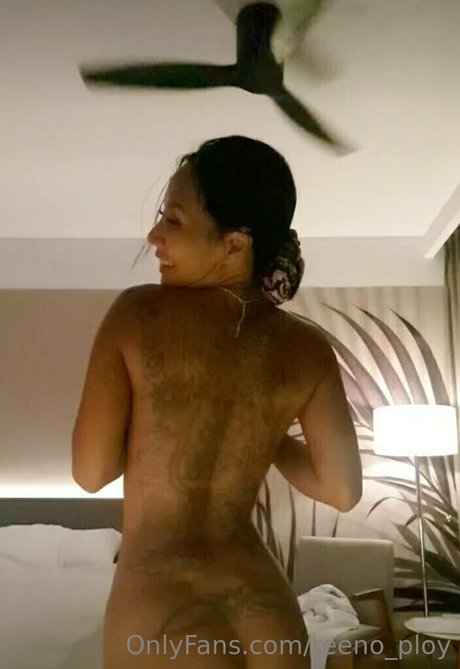 Reeno Ploy model high quality pic