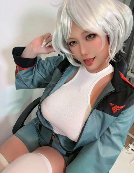 SuperBitchBecky model high quality pic