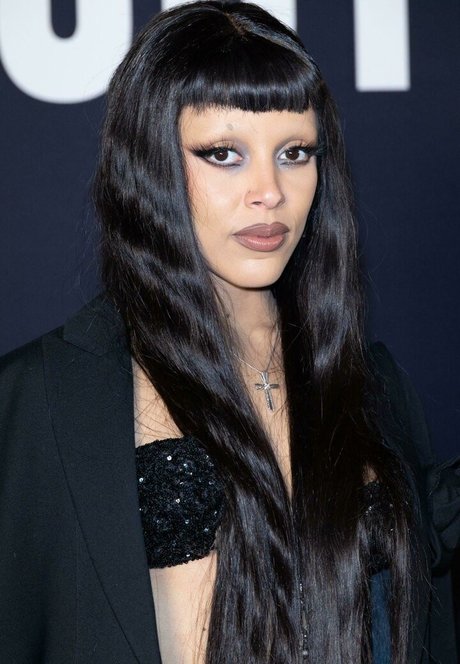 femdom facesitting onlyfans pornographic pic