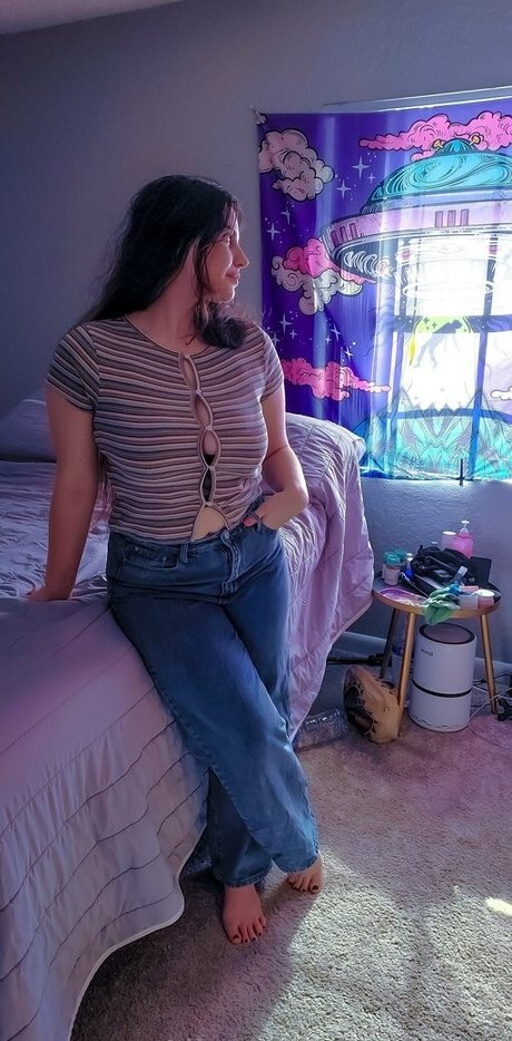 aikoafterdarkfree beautiful model pictures