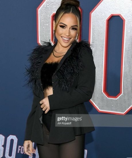 blonde cougar onlyfans nice photos