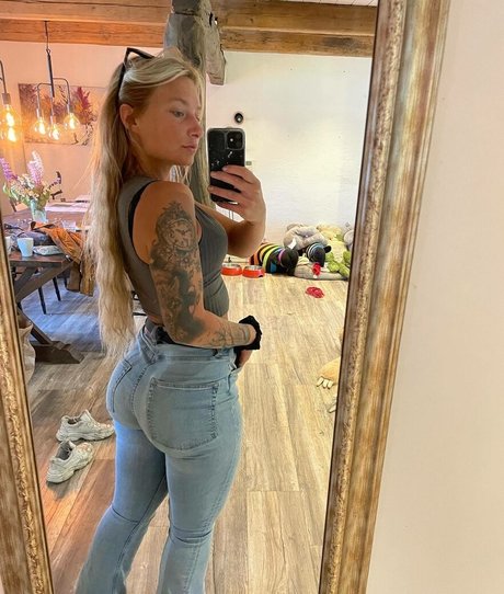 lesbian massage onlyfans hot image