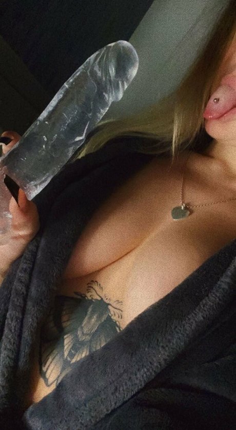 Tegan Tinks model sex photos