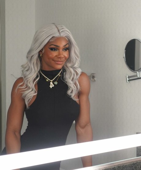 asian feet onlyfans top photo