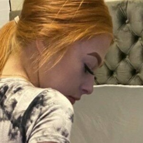 old young lesbian onlyfans sexy nudes gallery