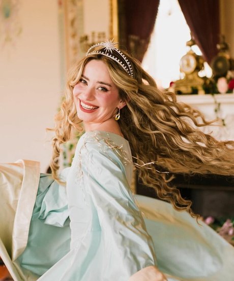 queen astraea adult actress galleries