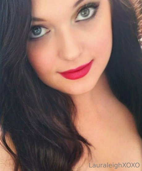 the laurajohnson pornstar high quality pics