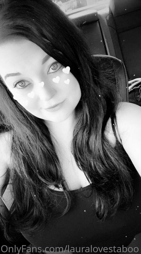 the laurajohnson model nudes archive