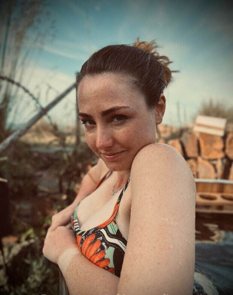 WhisperAudios ASMR hd model gallery