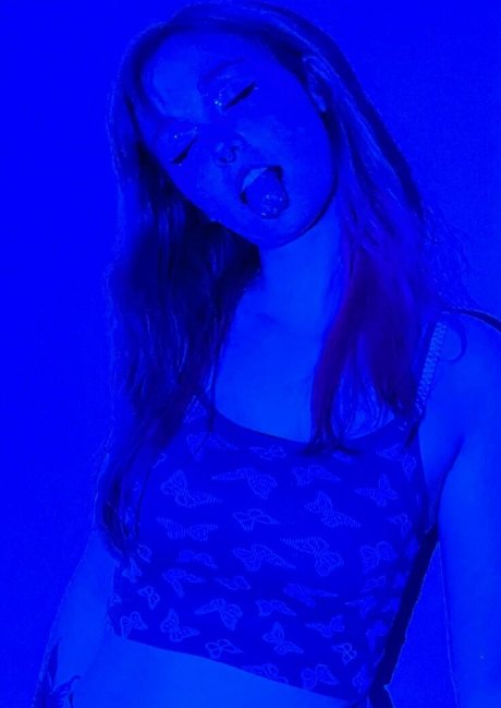 Flavia Sayuri nude star pics