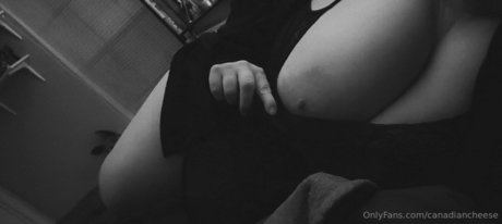 foxedfiretoo naked pornstar pictures