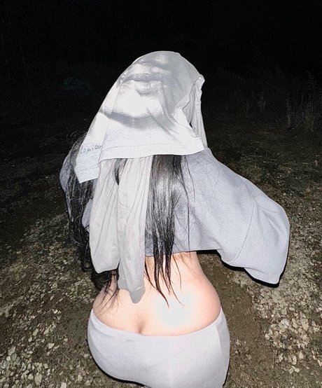 deep onlyfans beautiful naked pic