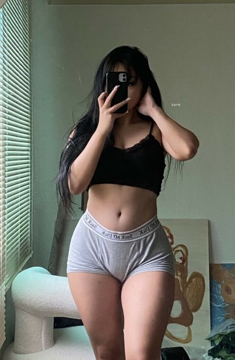 19 years old onlyfans hot sexy image