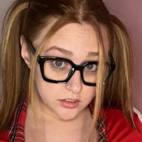 Carrot Cake adult actress picture