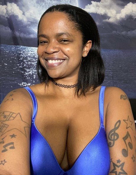 yummybrownfox free star photos