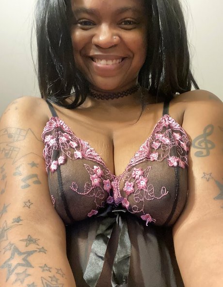 yummybrownfox star naked photos