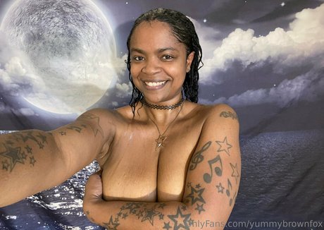 yummybrownfox sex actress photos