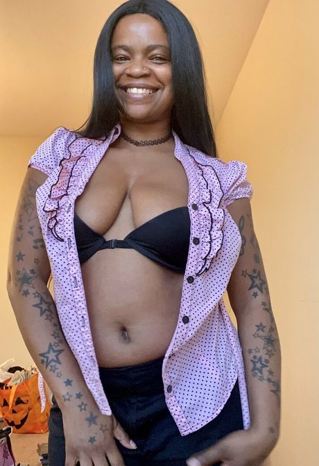 yummybrownfox naked star image