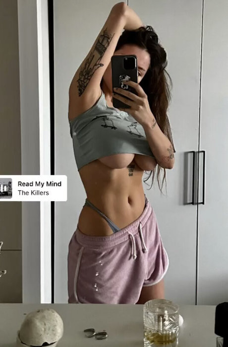 ebony smoking onlyfans exclusive gallery