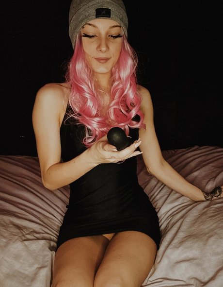 free cheech chronic model naked photo