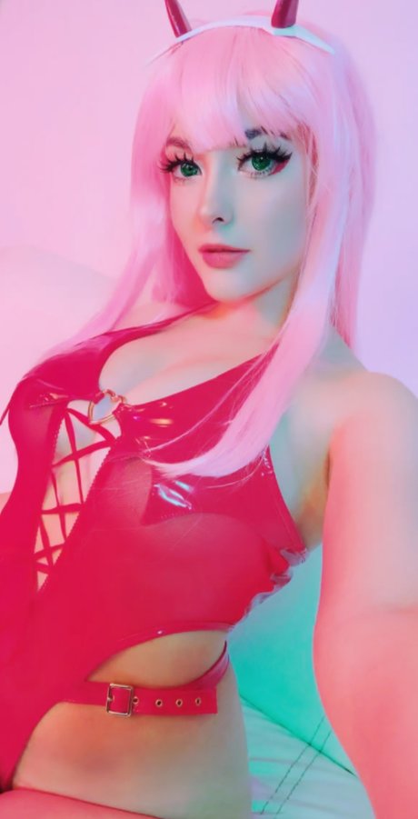 Nash Clive pretty model img