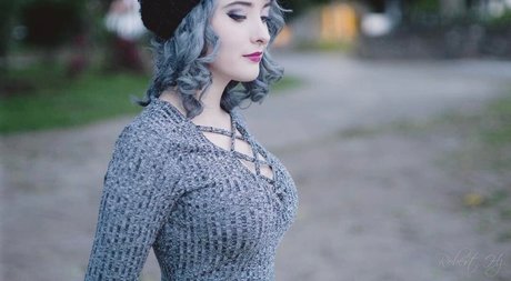 Nash Clive model nude pic