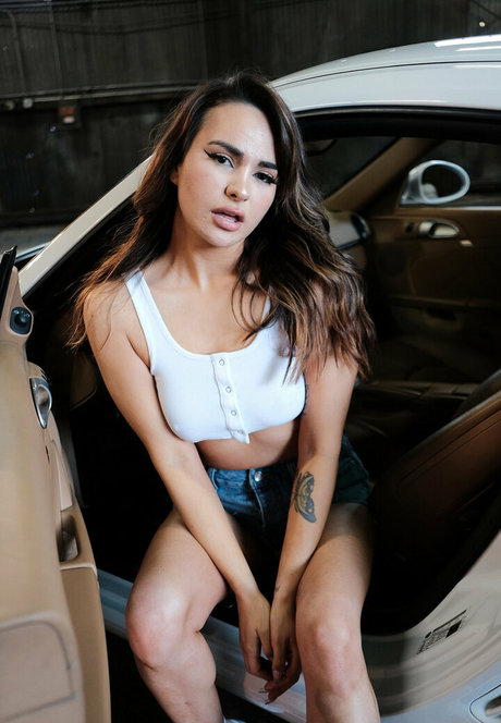 avianaviolet model sex picture