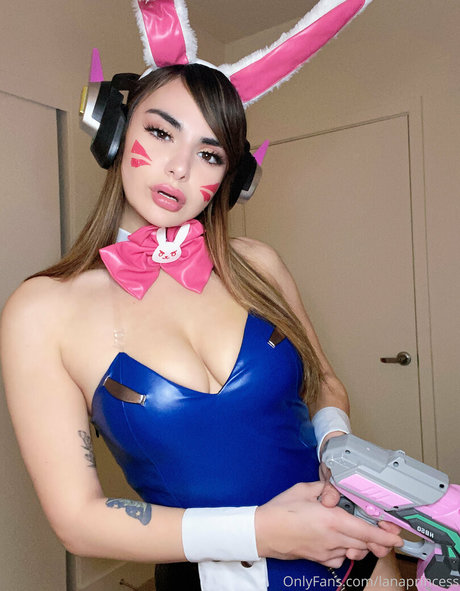 avianaviolet pretty pornstar pic