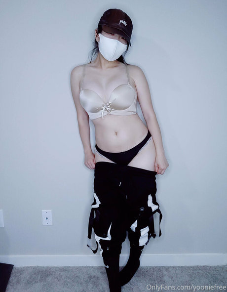 yooniefree sex star gallery