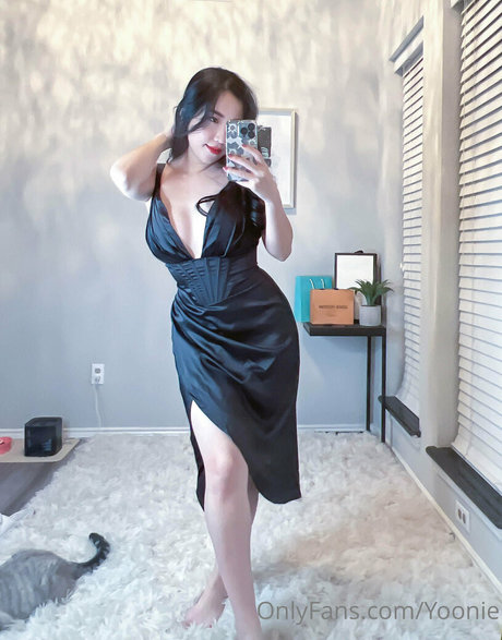 yooniefree star nude images